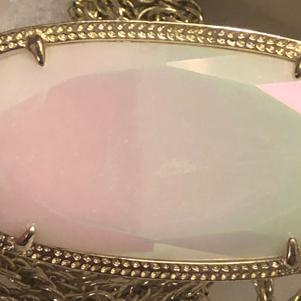 EUC Kendra Scott Rae Necklace White Iridescent HTF - Picture 6 of 9